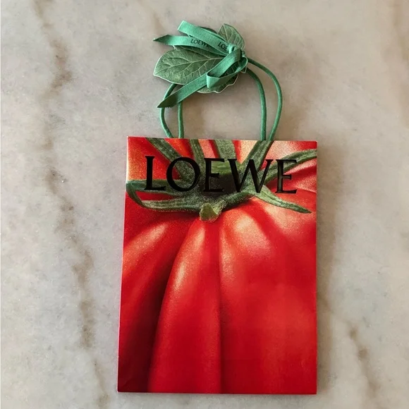 Loewe Tomato Gift Bag - Picture 1 of 3